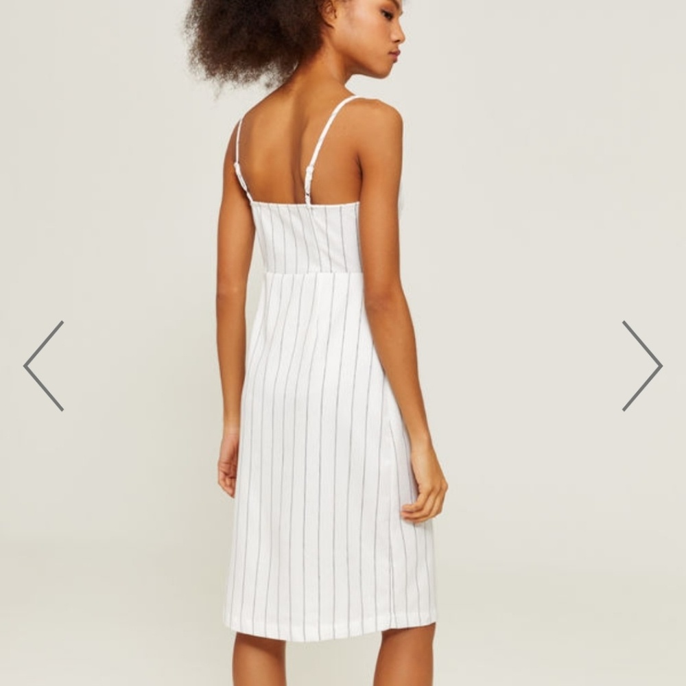 Asymmetrical Button Down Dress - Picture 3 of 6
